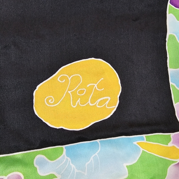 Singapore on Silk floral square scarf - Picture 7 of 7